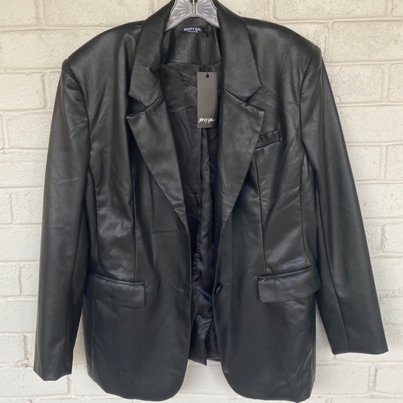 NWT Nasty Gal Faux Leather Oversized Suit Blazer 2 - Picture 2 of 8